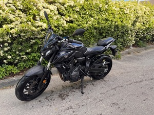 YAMAHA MT 07 689