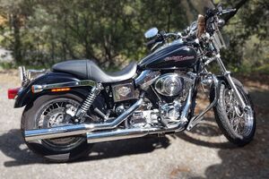 HARLEY DAVIDSON SUPER GLIDE 1450 CUSTOM