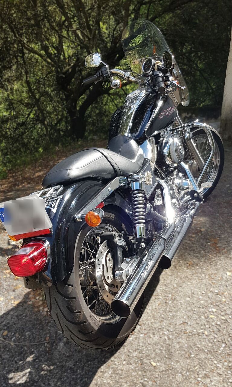Photo HARLEY DAVIDSON SUPER