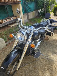 KAWASAKI VN 900 CLASSIC