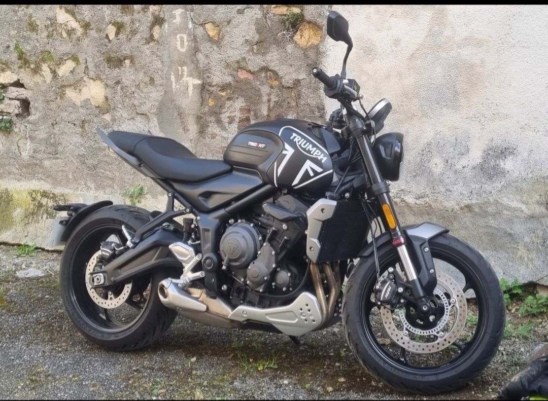 Photo TRIUMPH TRIDENT
