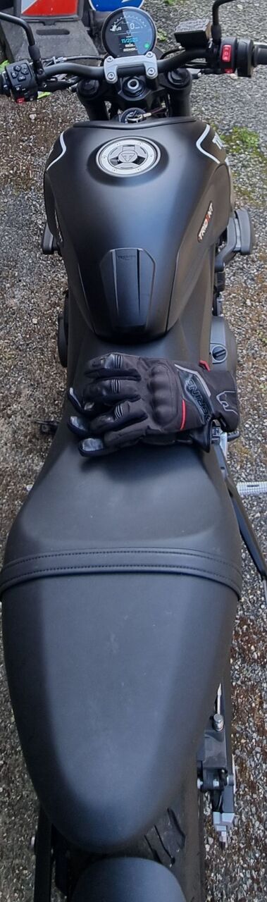 Photo TRIUMPH TRIDENT