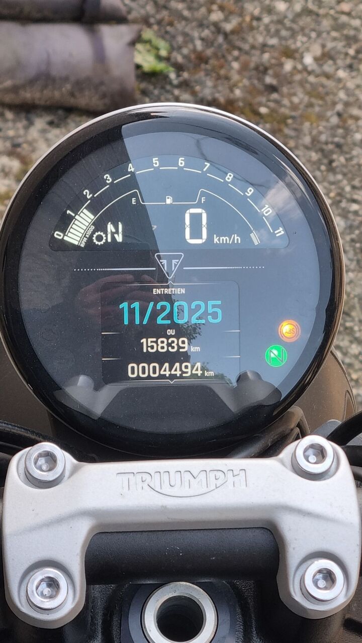 Photo TRIUMPH TRIDENT