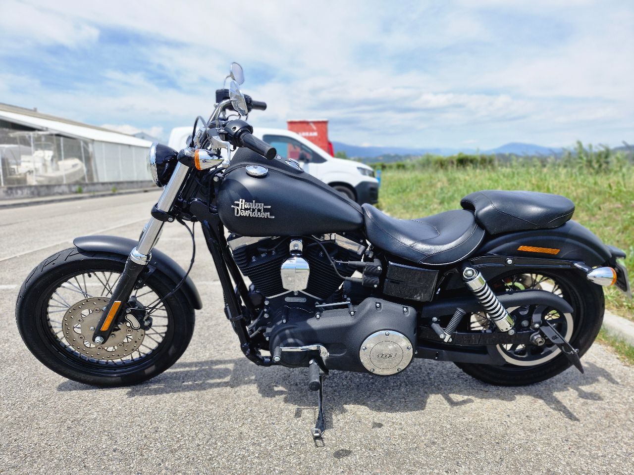 Photo HARLEY DAVIDSON STREET