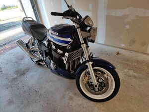 SUZUKI GSX 1400 SUZUKI GSX 1400