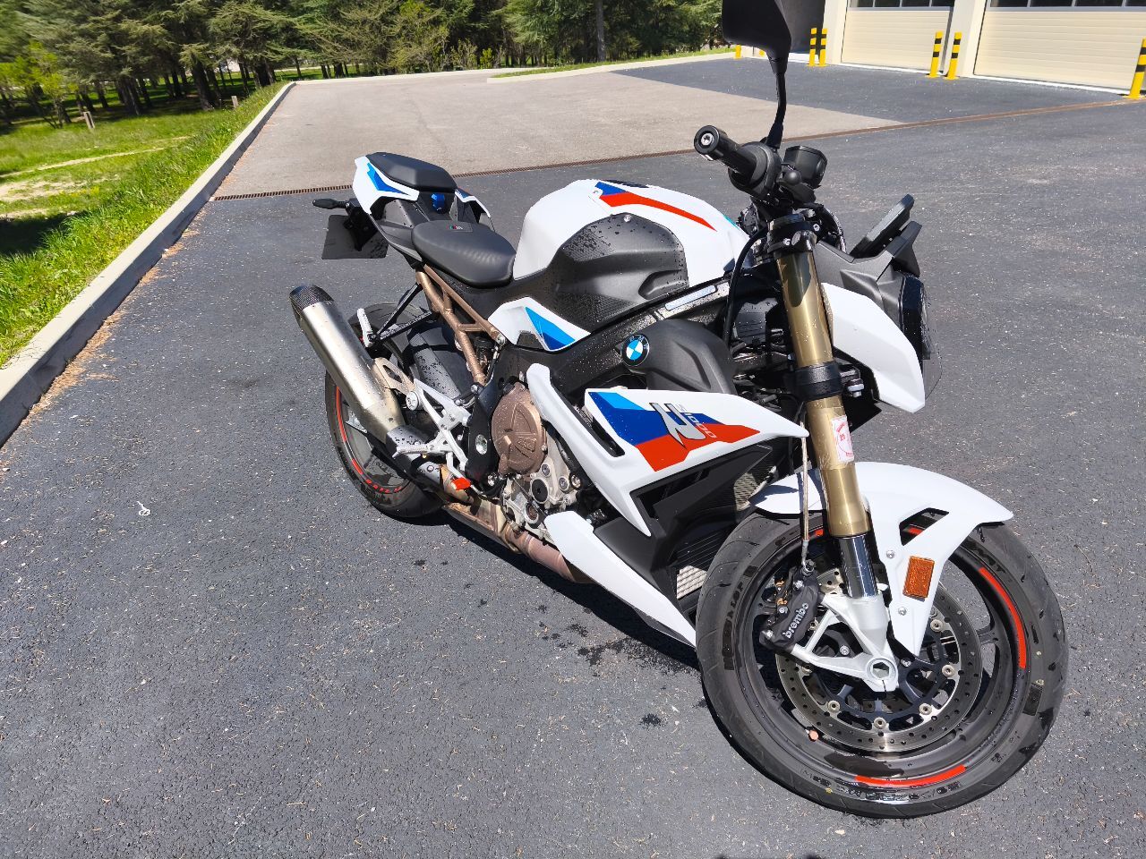 Photo BMW S 1000 R