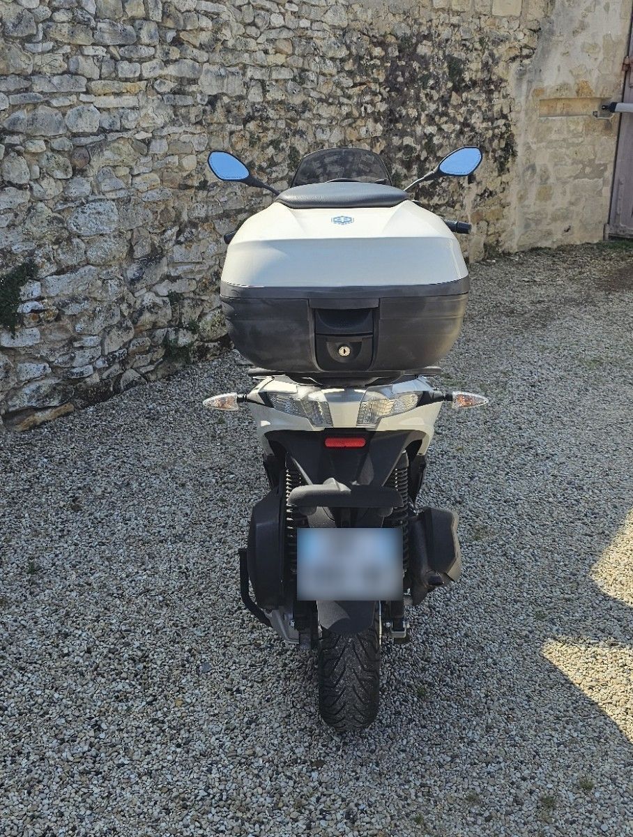 Photo PIAGGIO MP3 YOURBAN