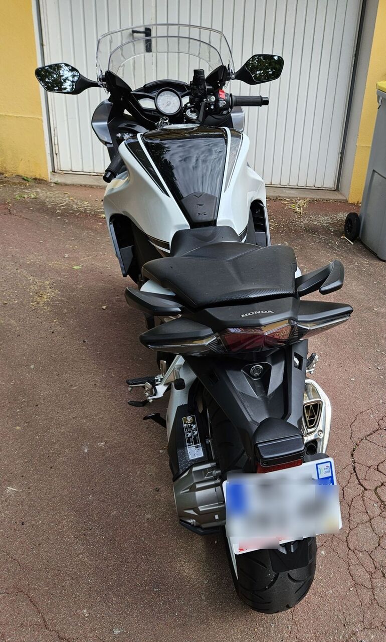 Photo HONDA VFR 1200 FD