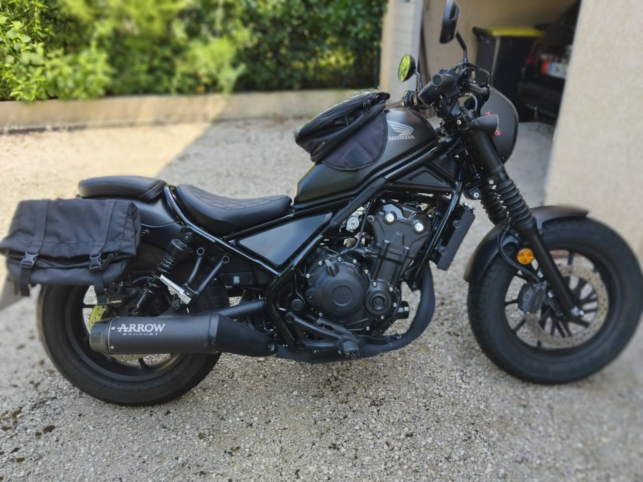 Photo HONDA REBEL 500 BLACK
