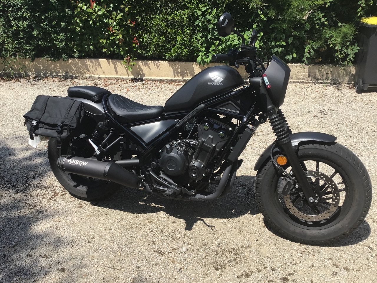 Photo HONDA REBEL 500 BLACK