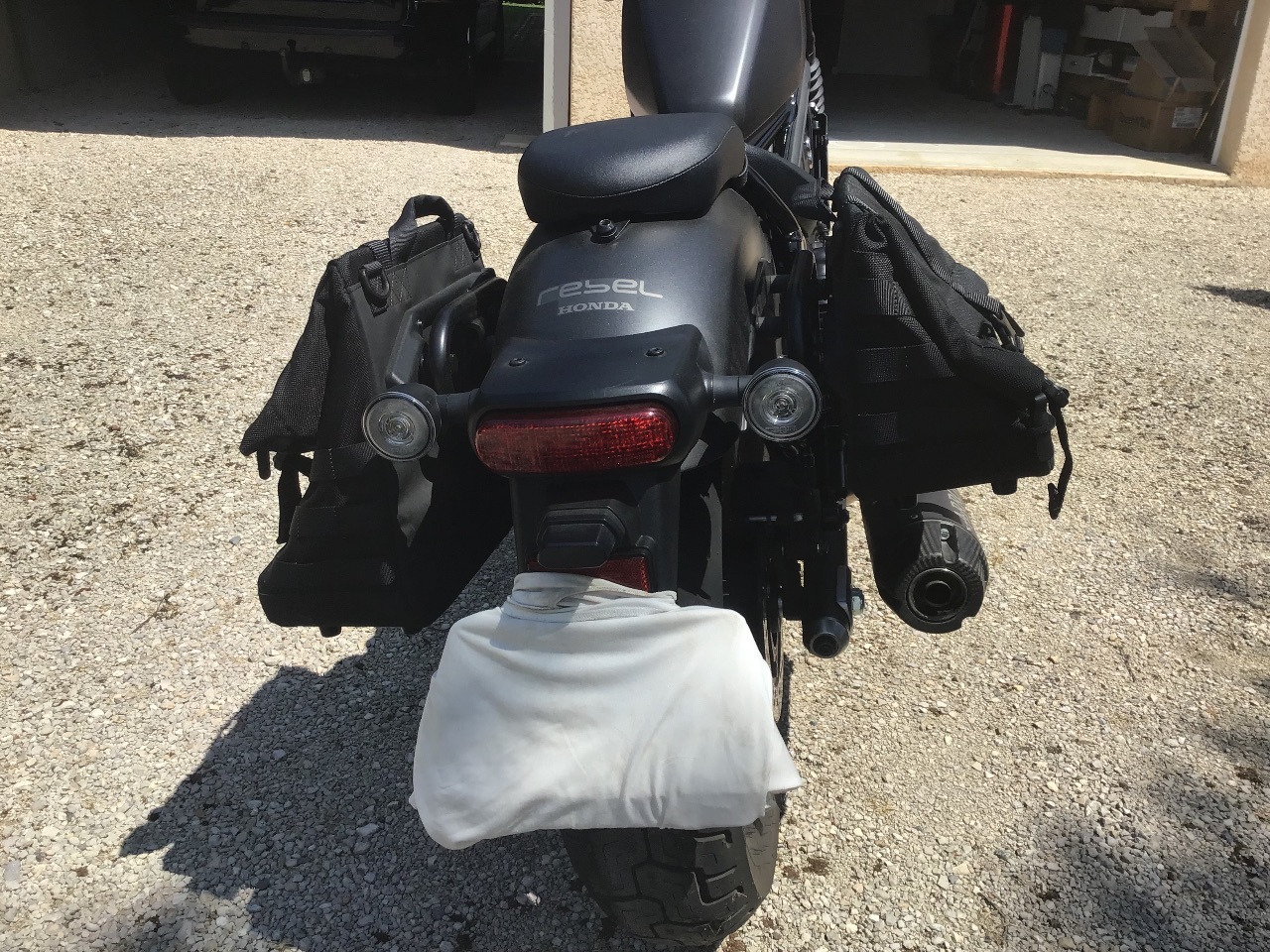 Photo HONDA REBEL 500 BLACK