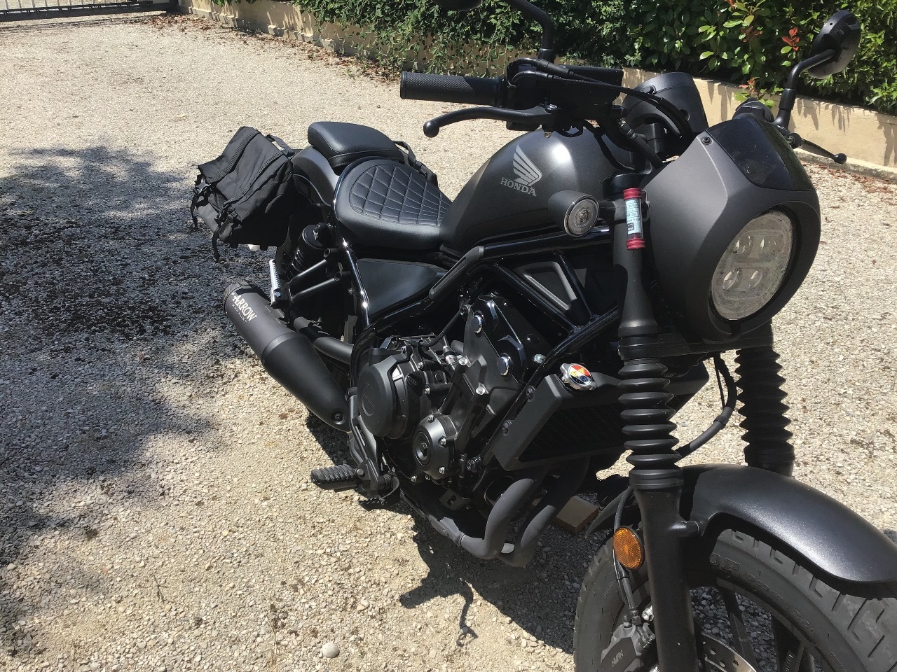 Photo HONDA REBEL 500 BLACK