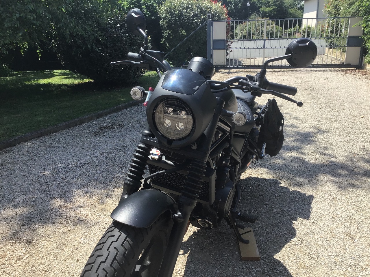 Photo HONDA REBEL 500 BLACK