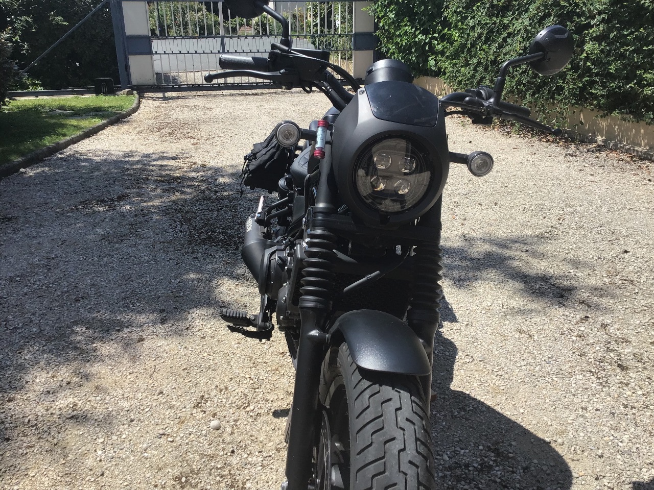 Photo HONDA REBEL 500 BLACK