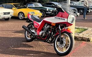 HONDA CB 900 F2