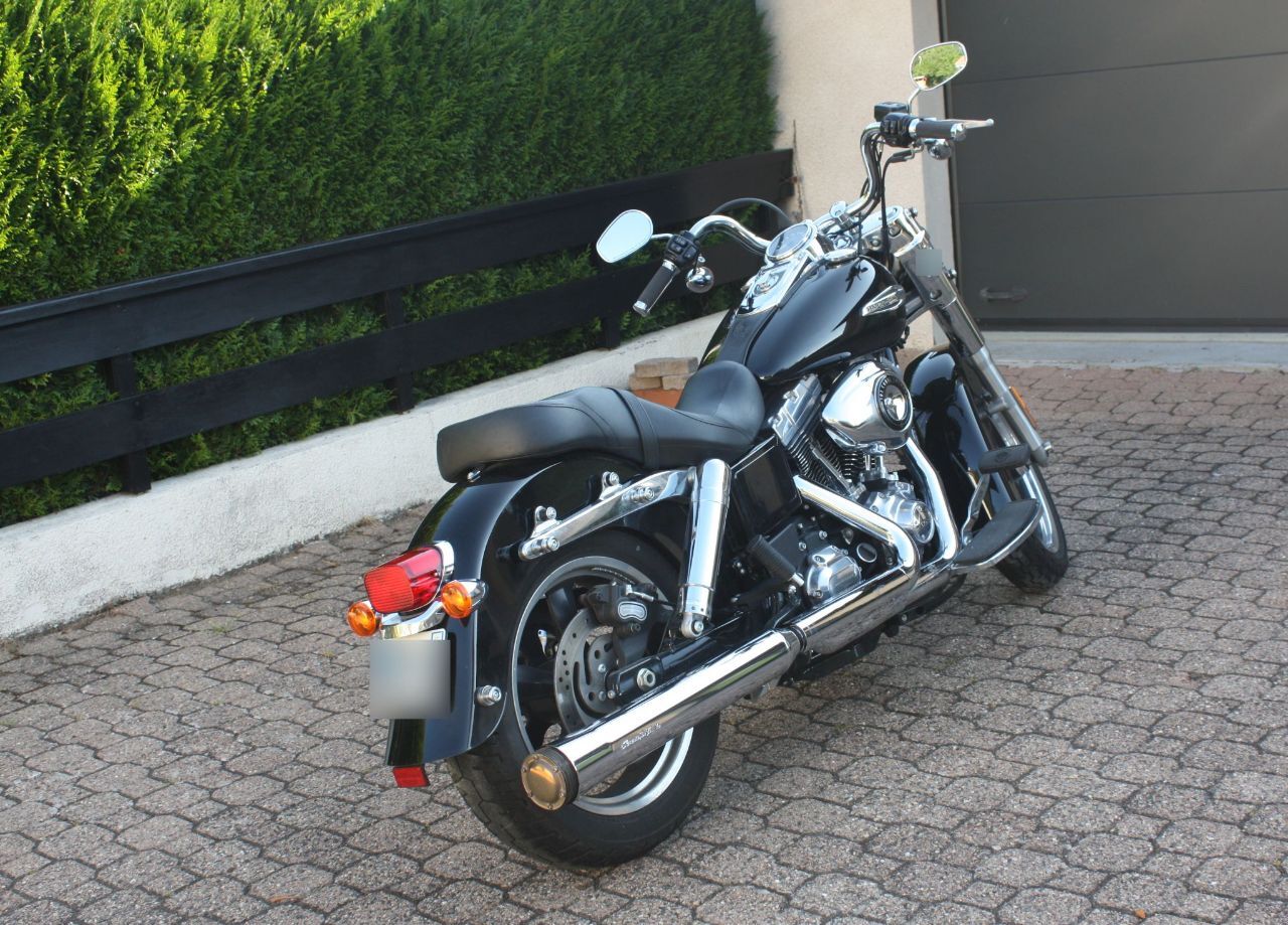 Photo HARLEY DAVIDSON FXD