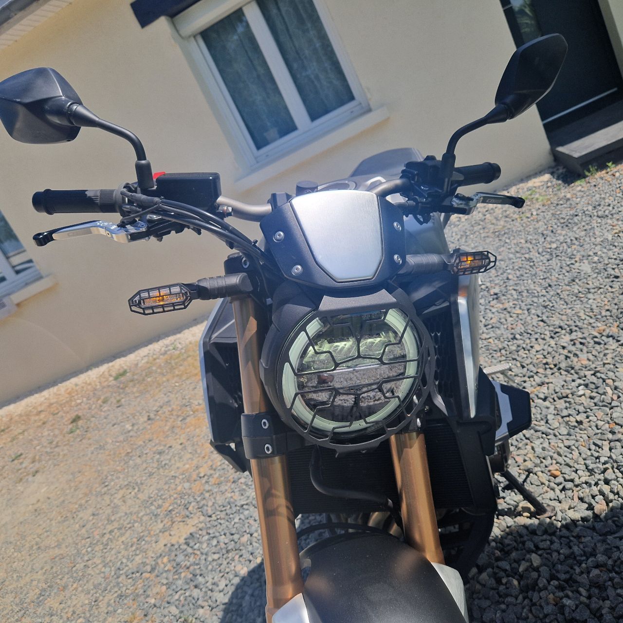 Photo HONDA CB 650 R ABS