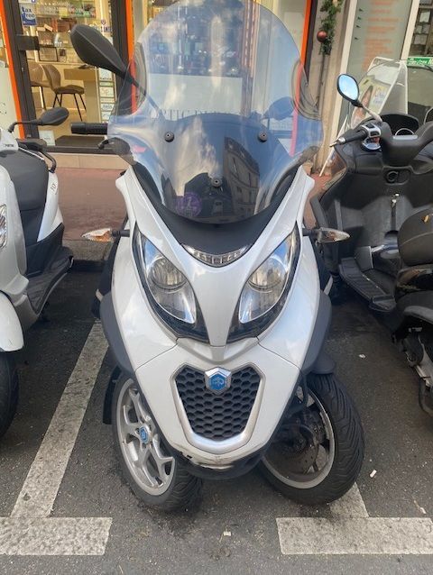 Photo PIAGGIO MP3 500 LT