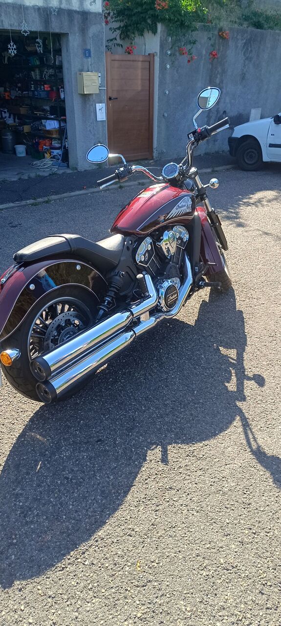 Photo INDIAN SCOUT BOBBER