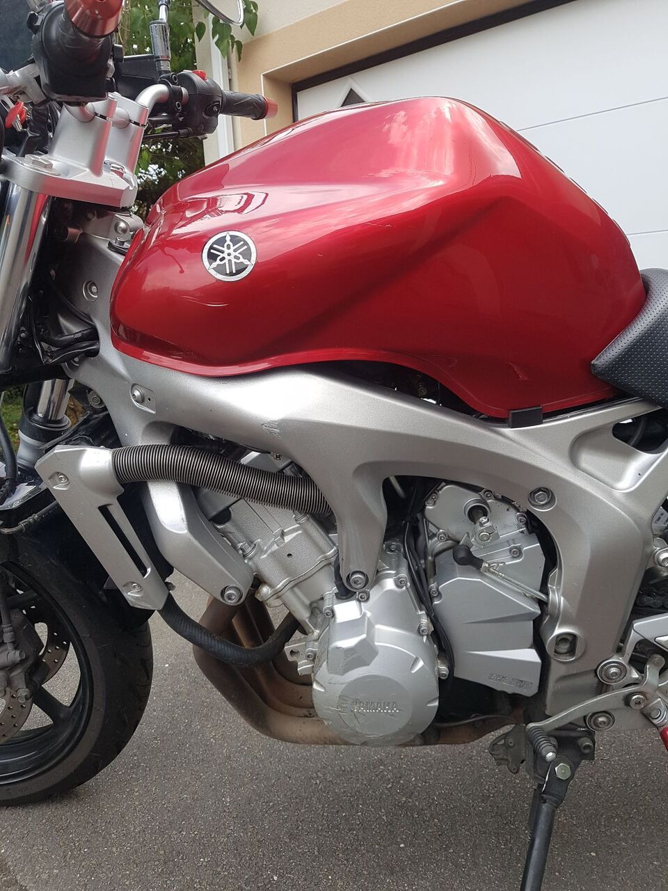 Photo YAMAHA FZ6 600