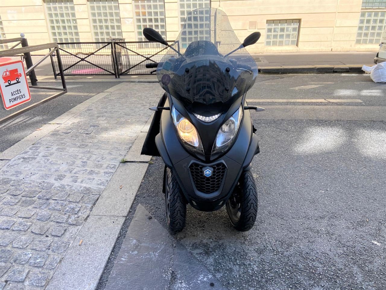 Photo PIAGGIO MP3 350 LT