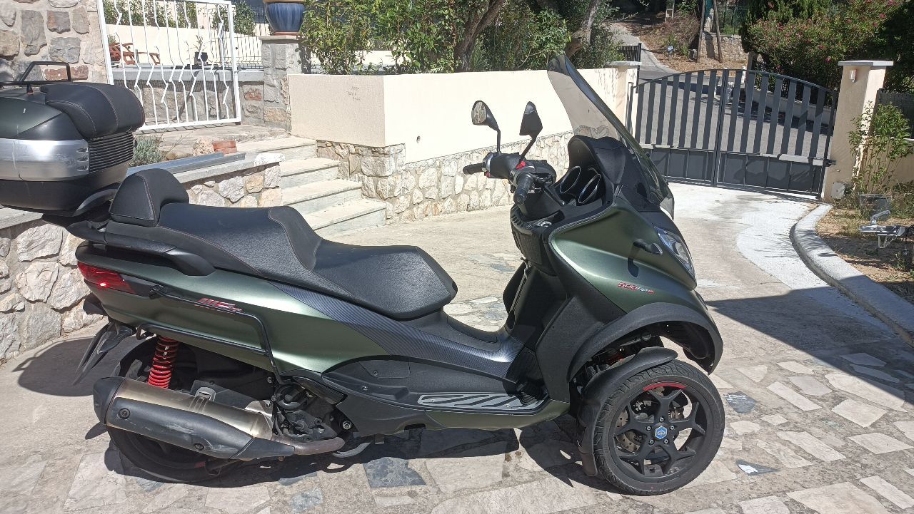 Photo PIAGGIO MP3 500 HPE