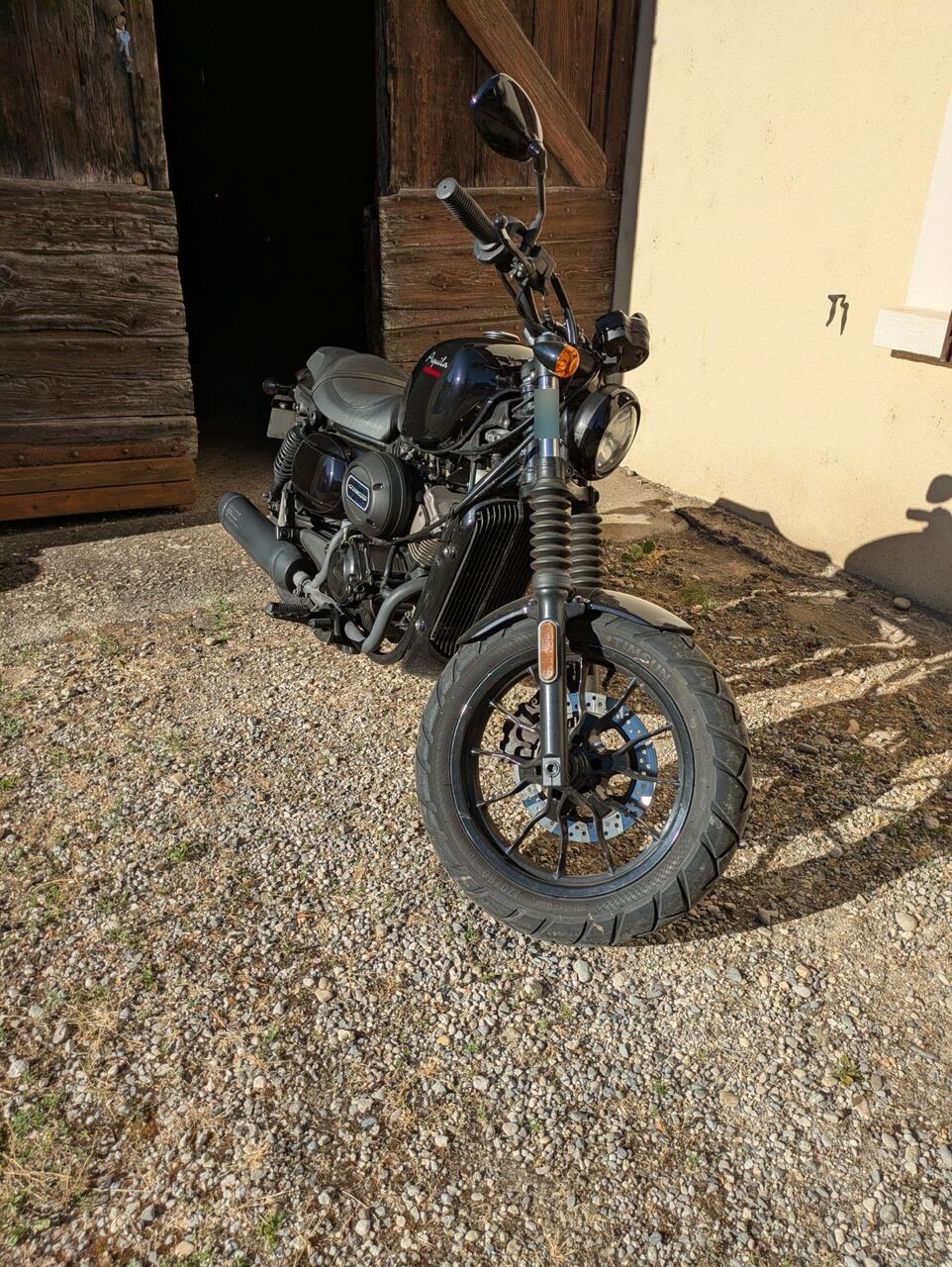 Photo HYOSUNG BOBBER 125