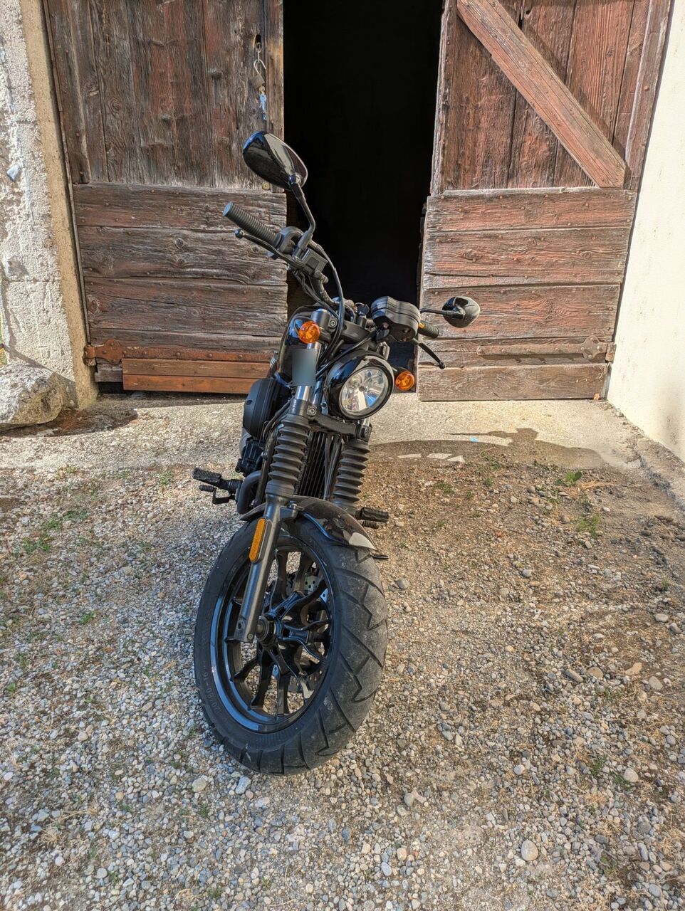 Photo HYOSUNG BOBBER 125