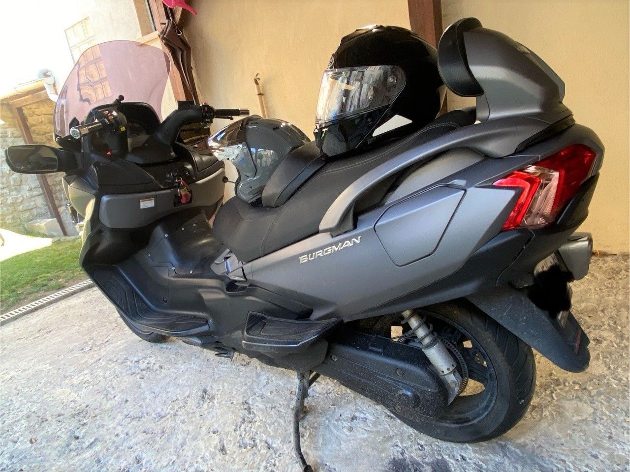 Photo SUZUKI BURGMAN 650