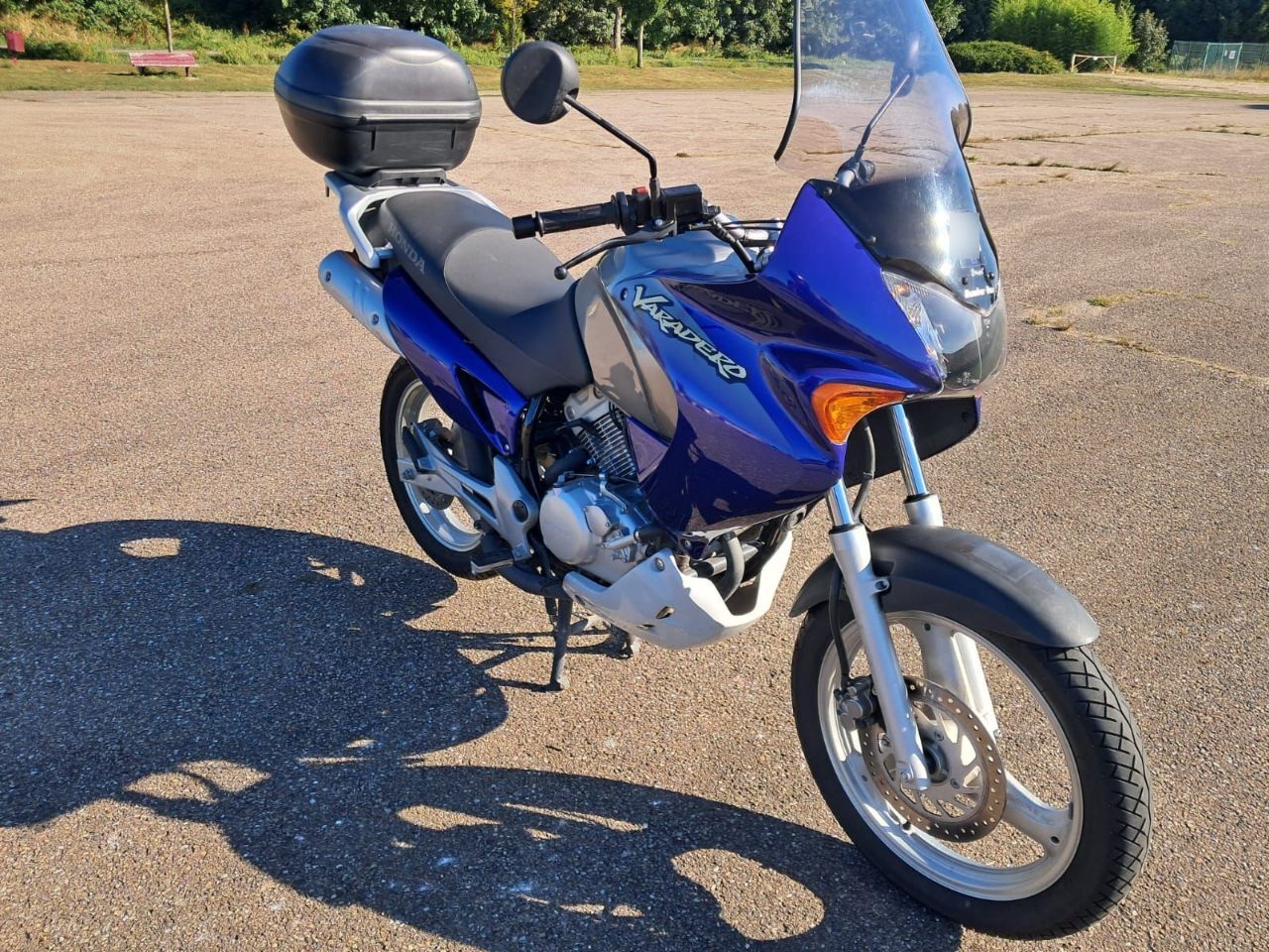Photo HONDA VARADERO 125