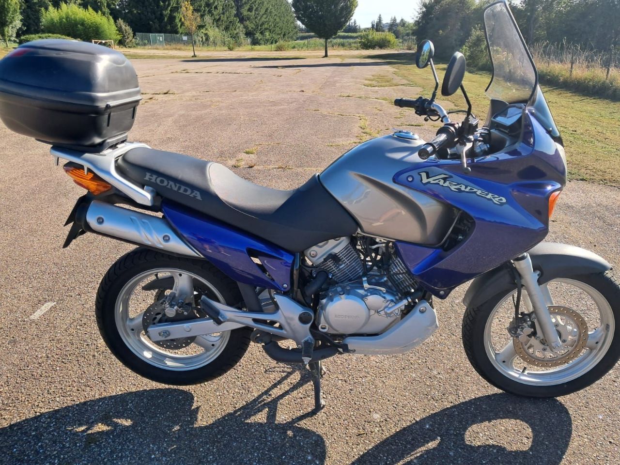 Photo HONDA VARADERO 125