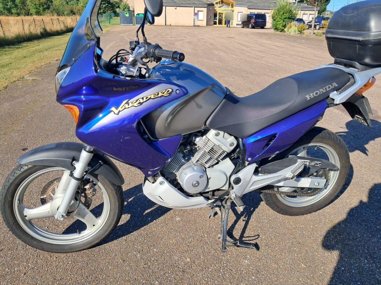 Photo HONDA VARADERO 125