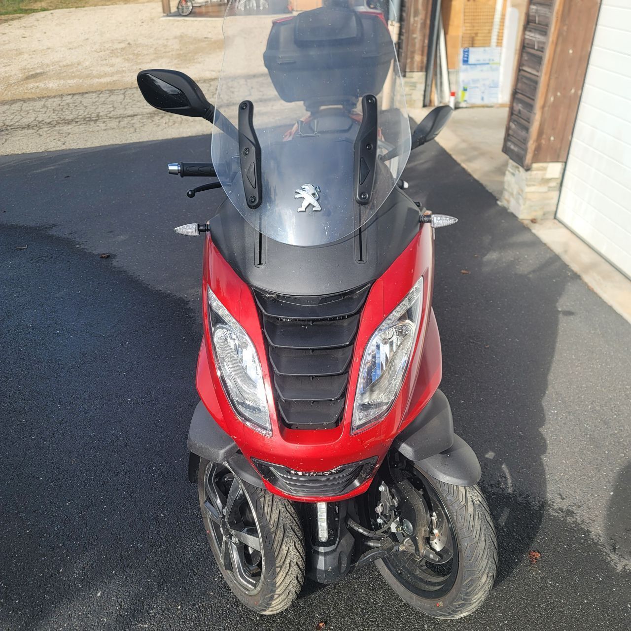 Photo PEUGEOT METROPOLIS 400