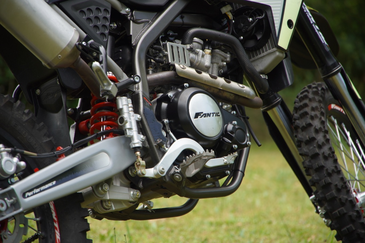 Photo FANTIC XEF 125