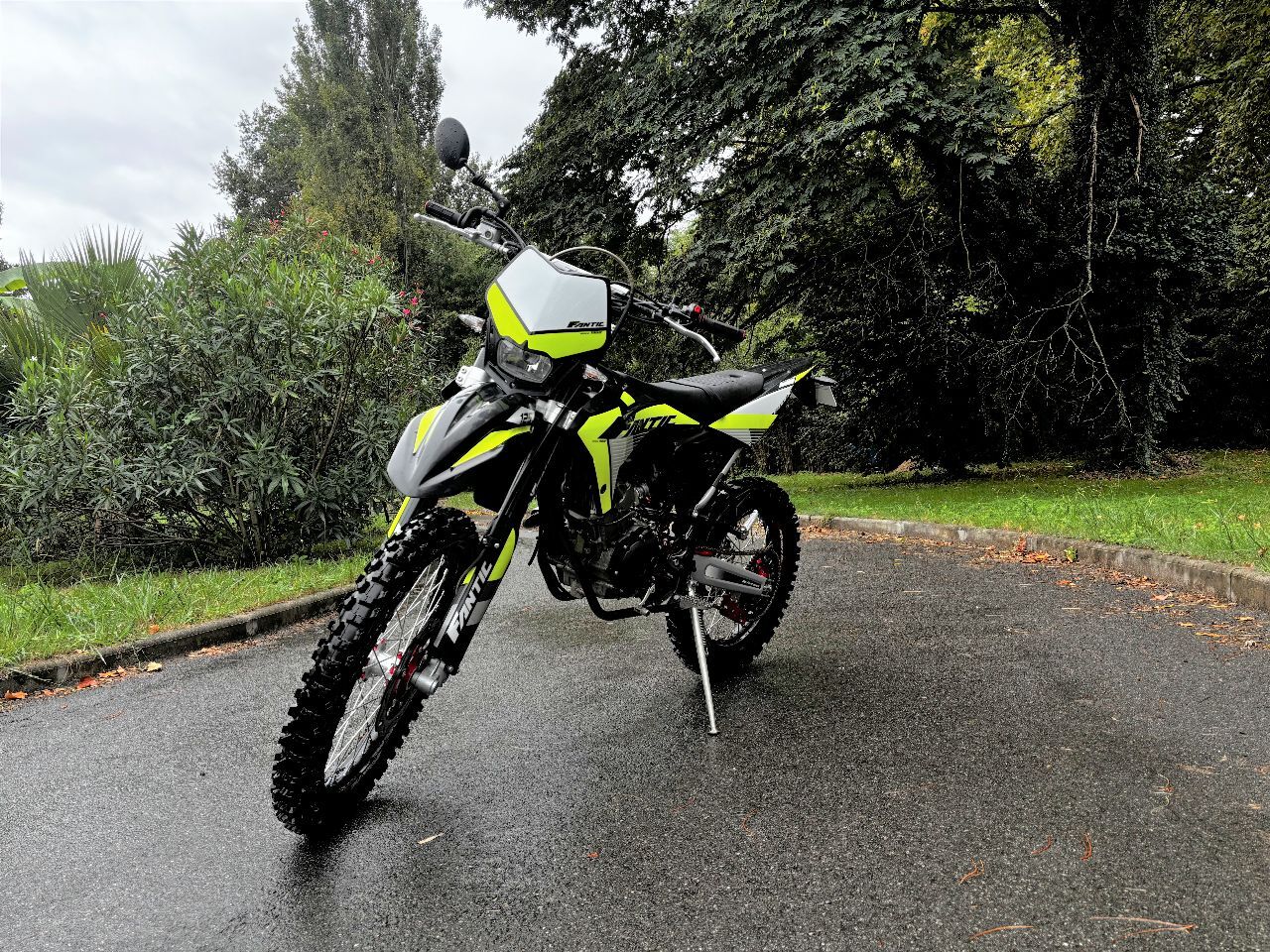 Photo FANTIC XEF 125