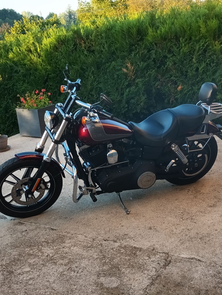 Photo HARLEY DAVIDSON HARLEY