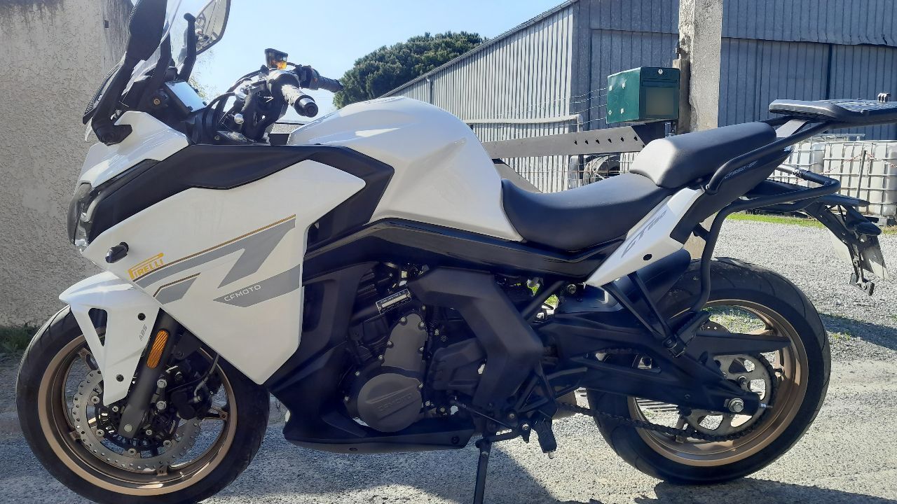 Photo CF MOTO 650 GT ABS