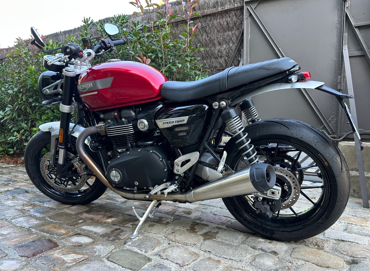 Photo TRIUMPH SPEED TWIN RED
