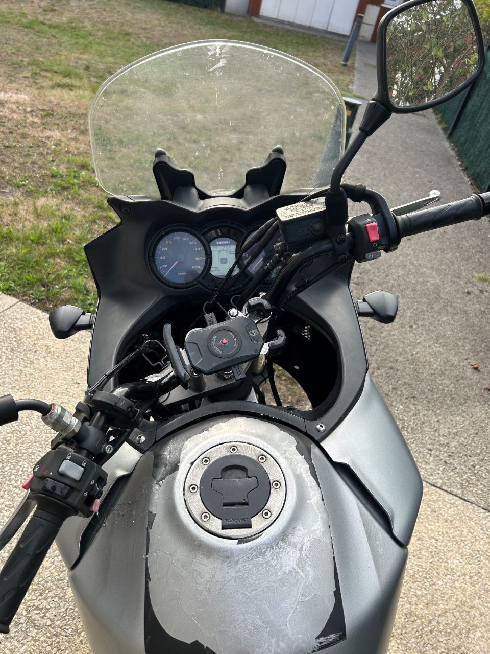 Photo SUZUKI VSTROM 650