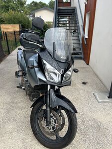 SUZUKI VSTROM 650 SUZUKI VSTROM 650