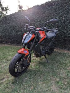 KTM DUKE 890 ABS