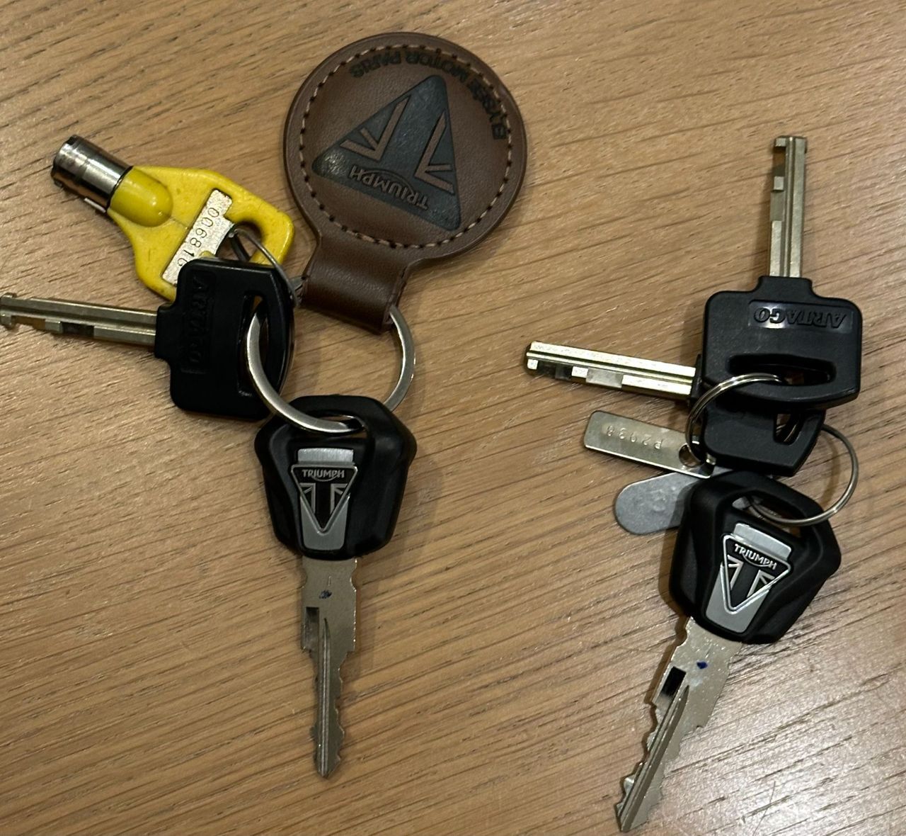 Photo TRIUMPH SPEED TWIN RED