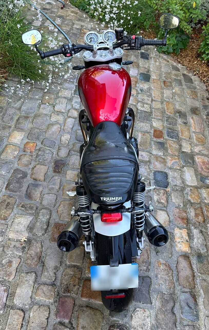 Photo TRIUMPH SPEED TWIN RED