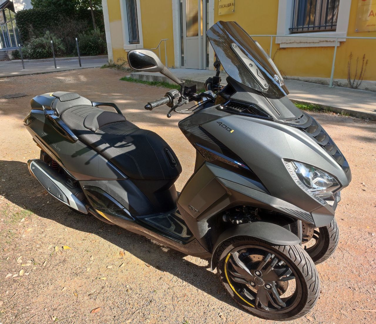 Photo PEUGEOT METROPOLIS