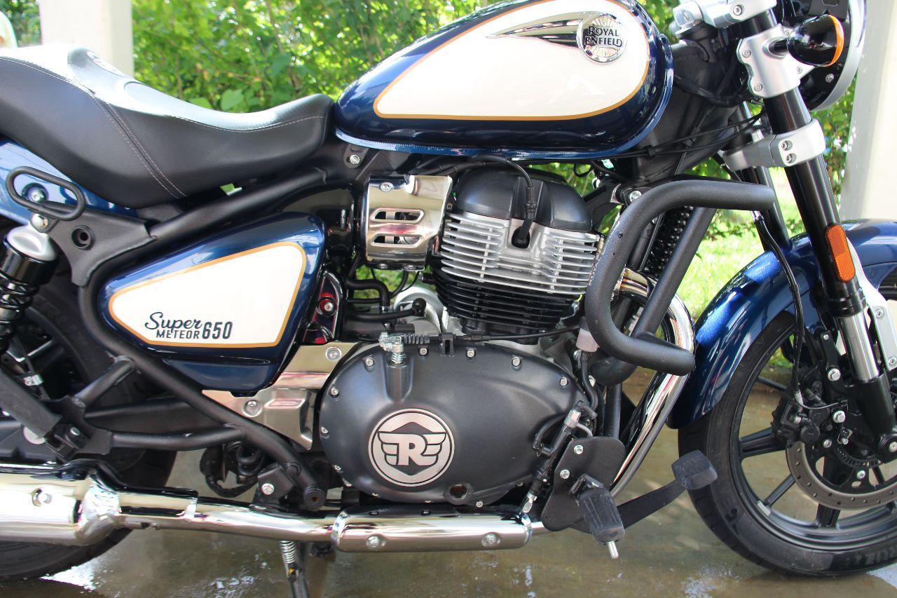 Photo ROYAL ENFIELD SUPER