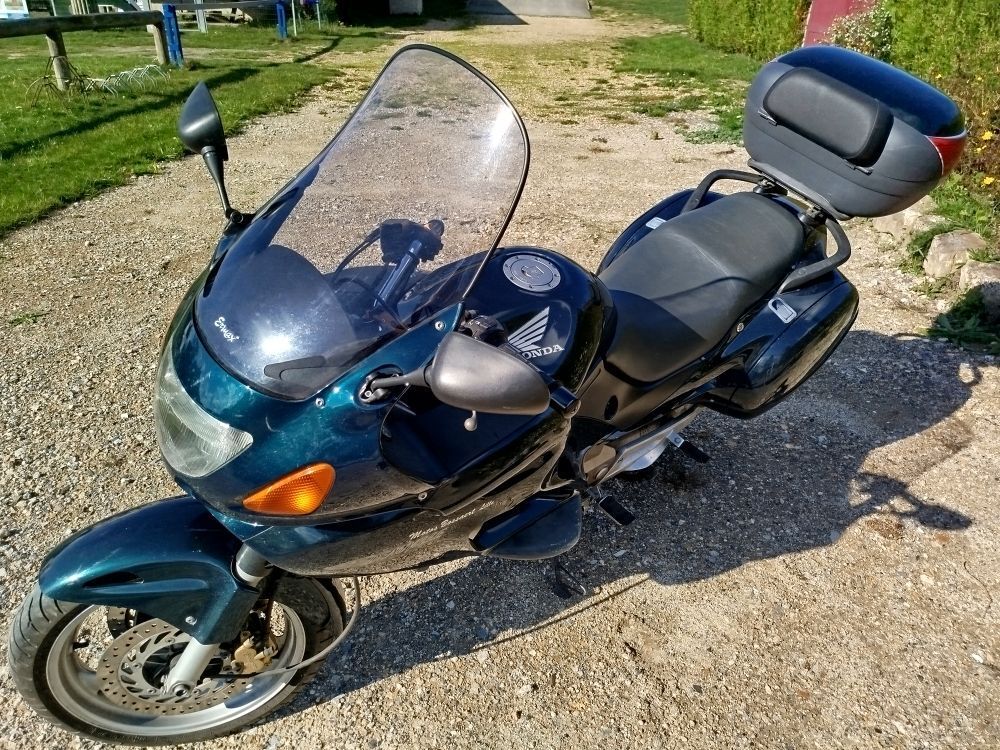 Photo HONDA DEAUVILLE 650