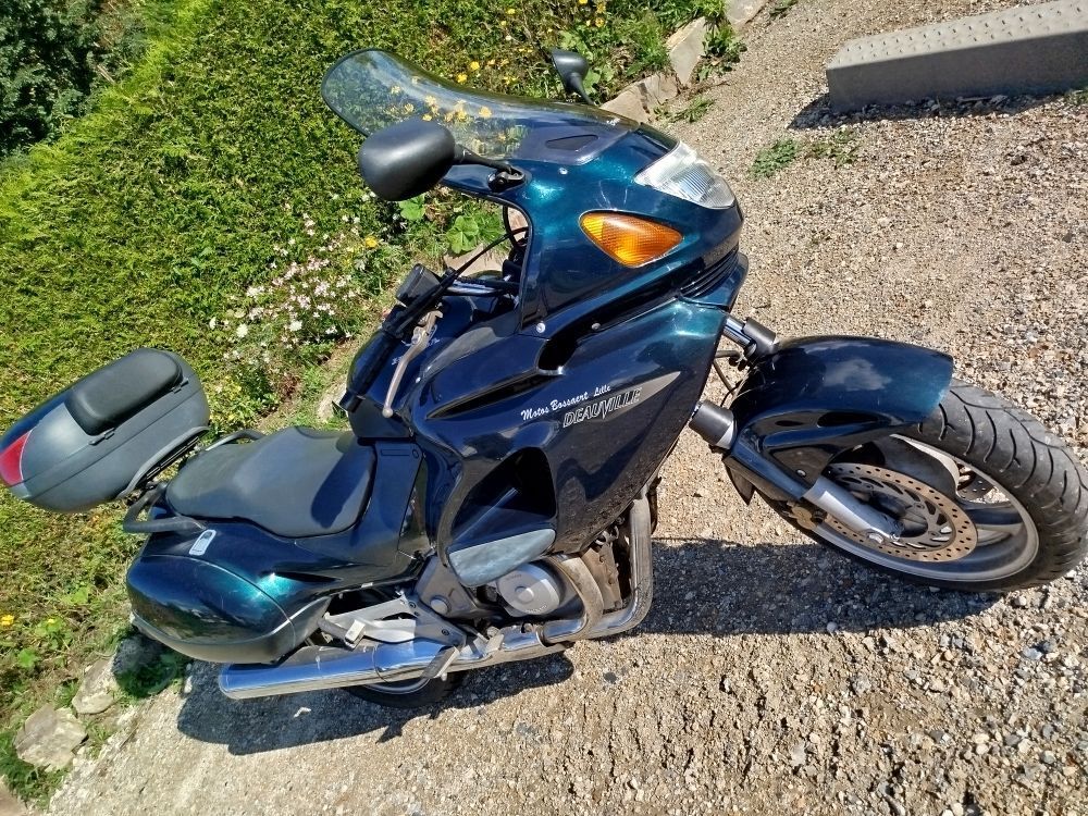 Photo HONDA DEAUVILLE 650