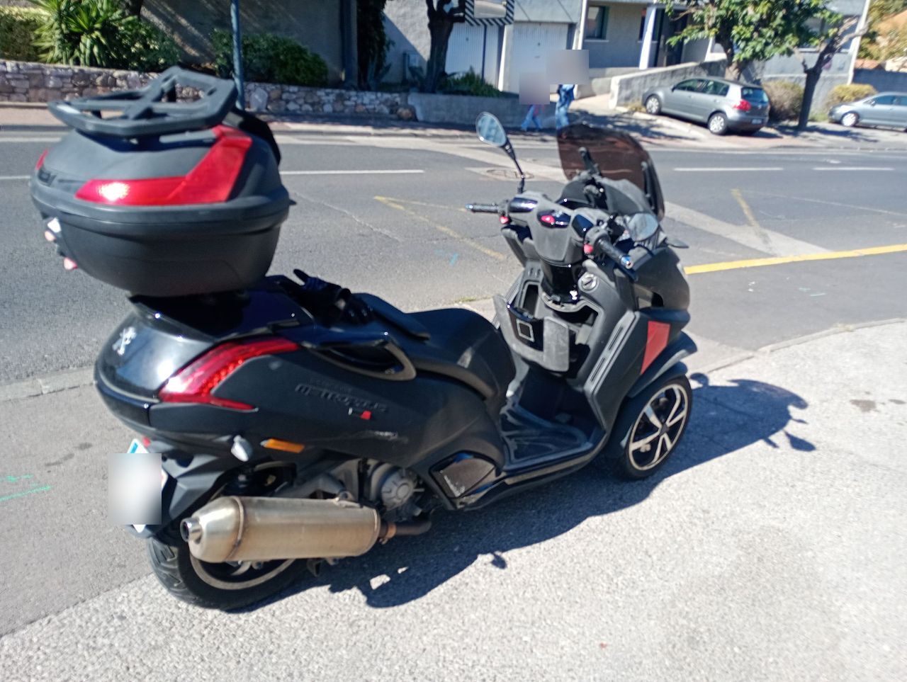 Photo PEUGEOT METROPOLIS 400