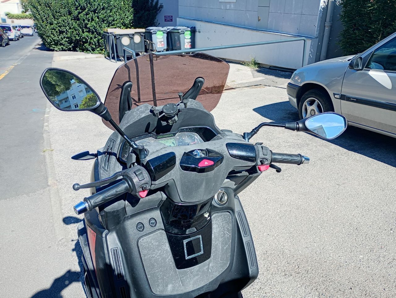 Photo PEUGEOT METROPOLIS 400