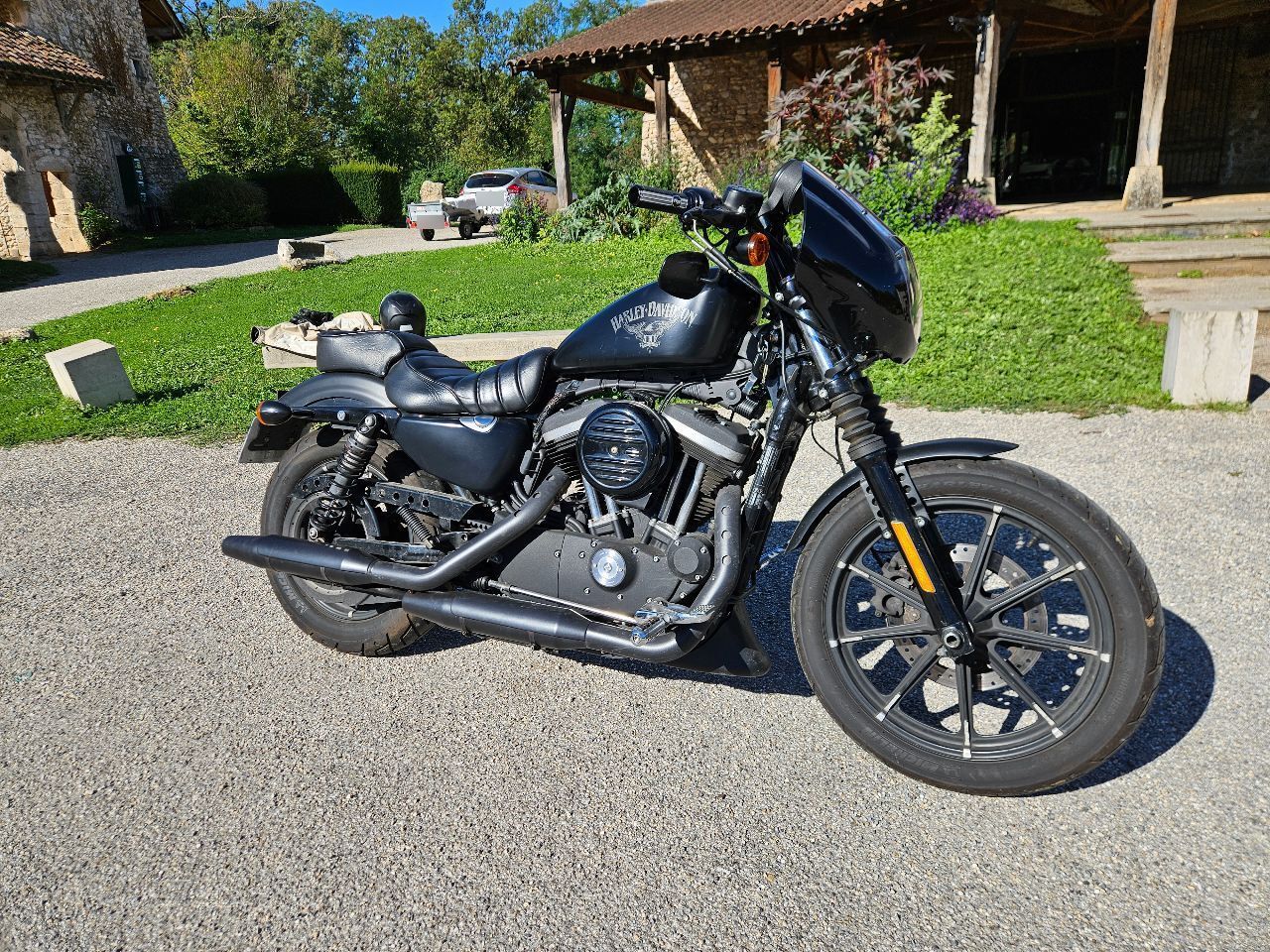Photo HARLEY DAVIDSON 883